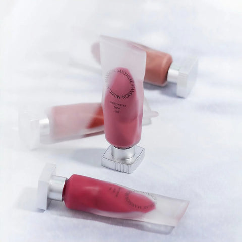 Lip makeup